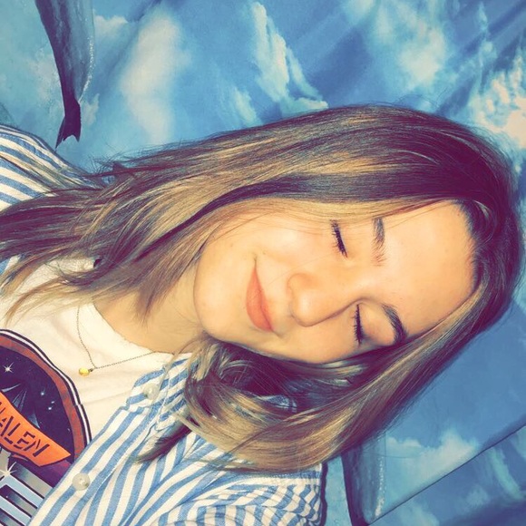 ava111802